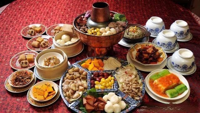 春节大餐：如何增加蔬菜和纤维，减轻油腻感，促进消化健康
