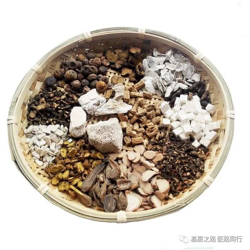 柴胡加龙骨牡蛎汤：经典方剂的组成、功效与临床应用