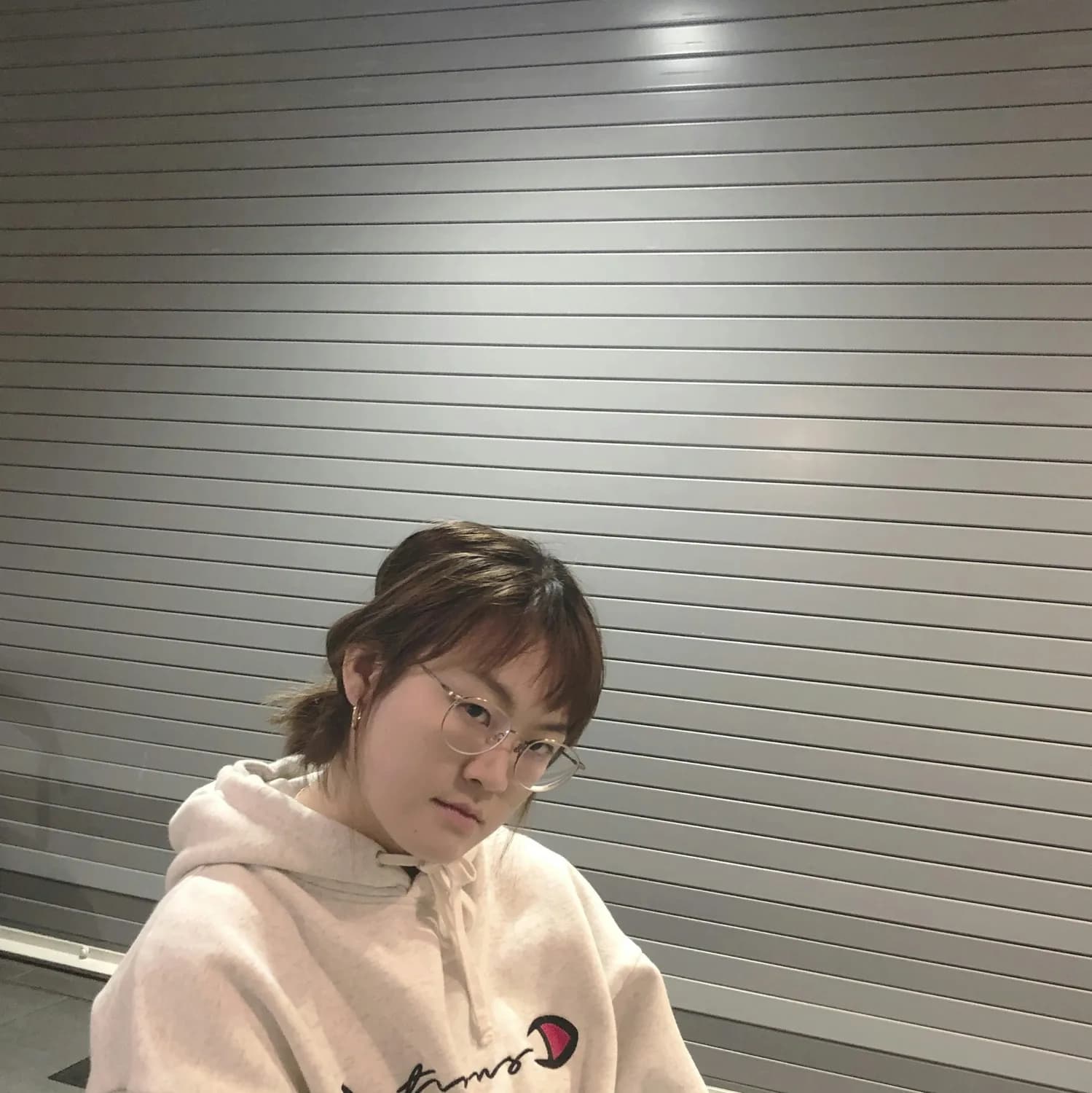 “擦边”行为泛滥，法律边界何在？