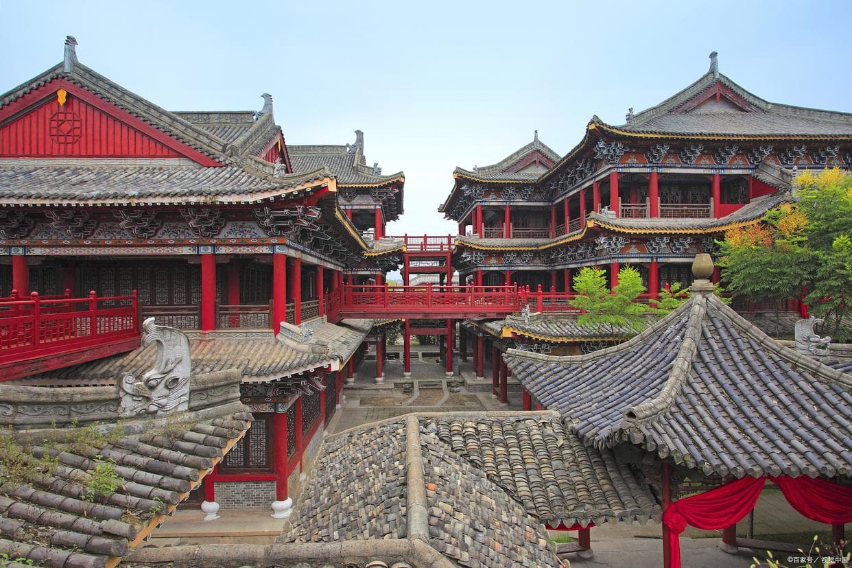东阳高铁站为何命名为横店高铁站？揭开东阳市发展格局的神秘面纱