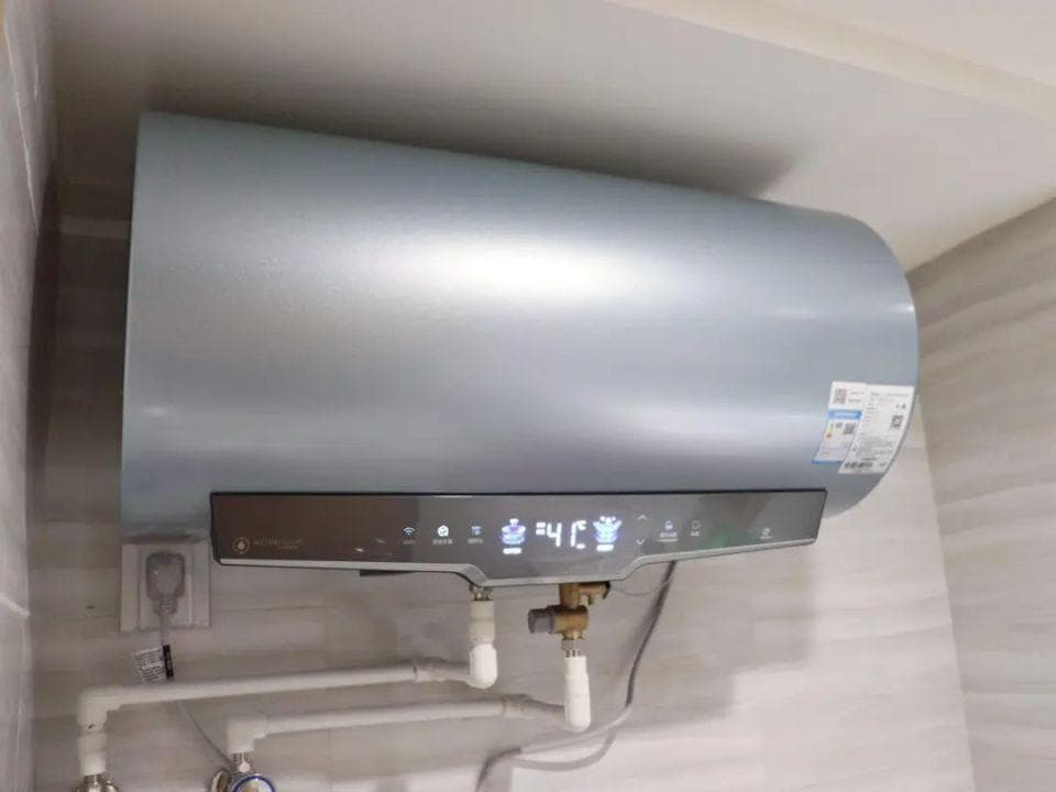 电热水器上有6个安全装置，记得定期检查，关键时刻能“保命”