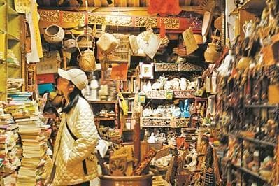当代年轻人春节新选择：33%选择不回家，旅游过年成新趋势