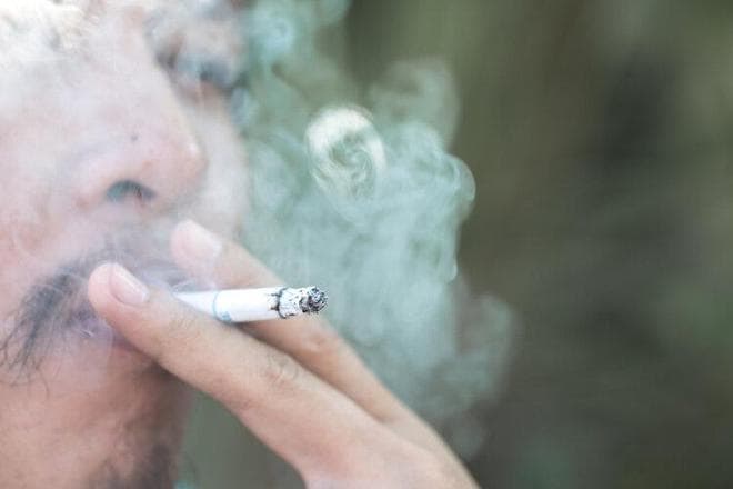烟酒不沾寿命更长？北大研究：不抽烟、不喝酒能显著延长国人寿命