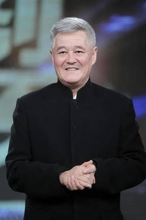 赵本山缺席春晚转战影视，67岁仍活跃在演艺圈