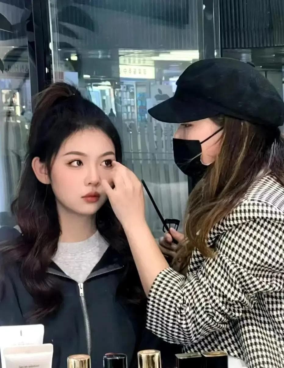不同脸型如何做不同的修容和高光