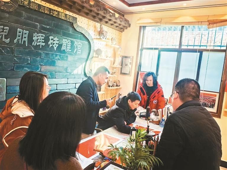 “指尖上”的非遗 尽显浓浓年味