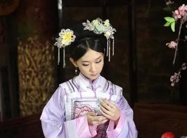 古代陪嫁丫鬟：侍奉女主人与承担家务的角色