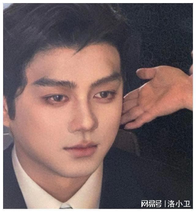 谢广坤爆改”网红美男，十几年粉丝惊呼认不出，效果过于离谱了