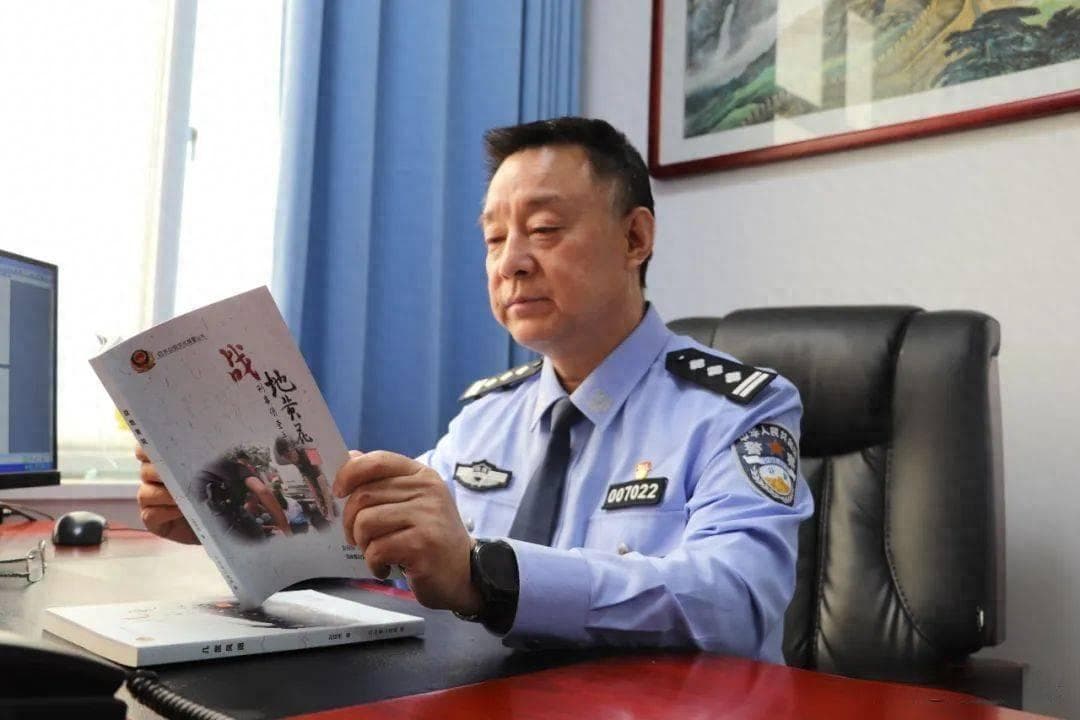 你好，警察节，我们是刑警