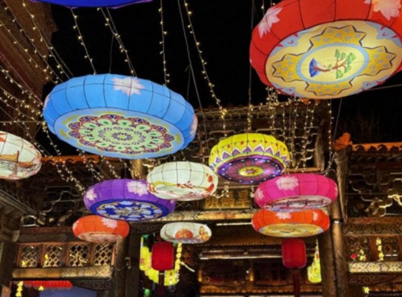 山东淄博周村古商城点“靓”景区年味浓