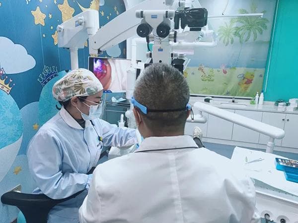 手术显微镜助力根管治疗，六大优势提升治疗效果