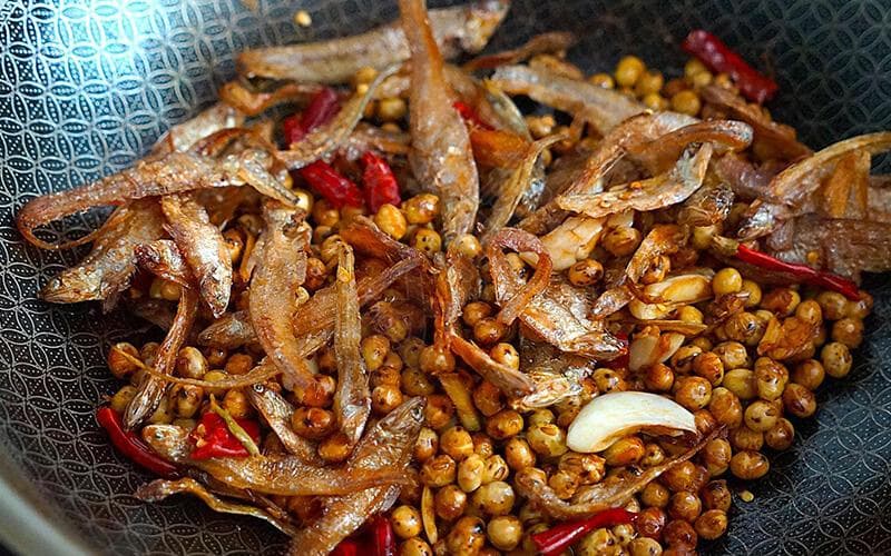 黄豆：营养价值与食用指南