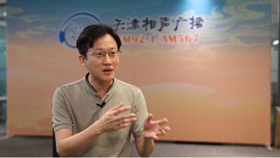 百面绘天津｜天津相声的传承者与创新者：笑中有道裘英俊