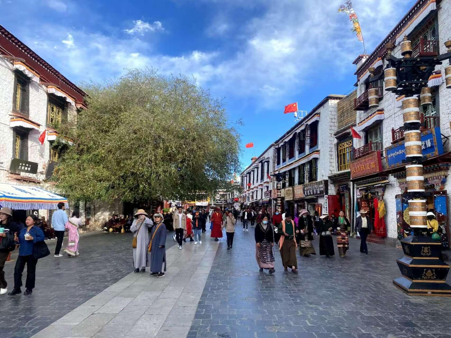 科技赋能古城保护，八廓街成文旅融合新地标