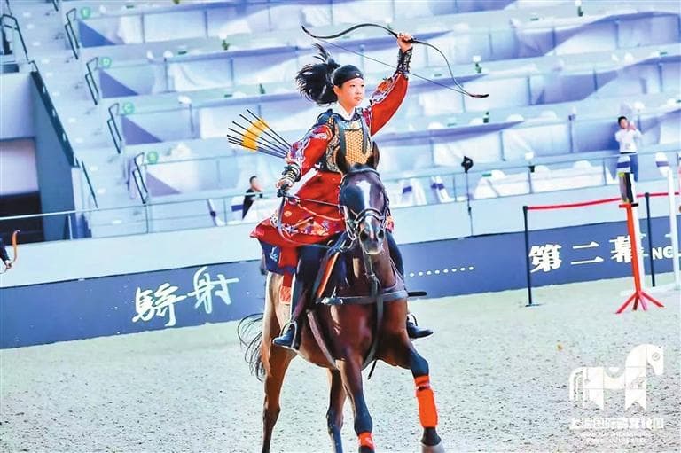 11岁勇夺全国冠军，网友赞其“女将军” 深圳骑射女孩又酷又飒