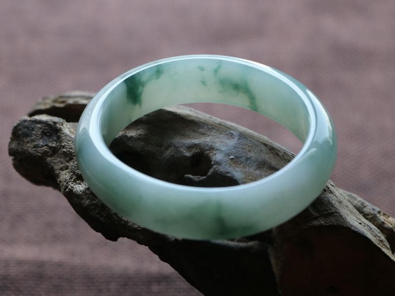 糯种翡翠的鉴别方法有哪些