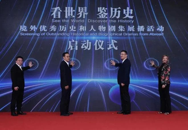《少年伏尔泰》：法国历史剧的文化艺术启示