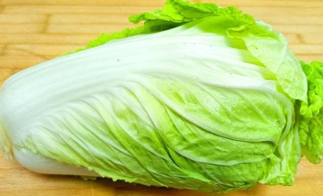 炒白菜，直接下锅炒可不对，多加一步清香脆嫩超好吃