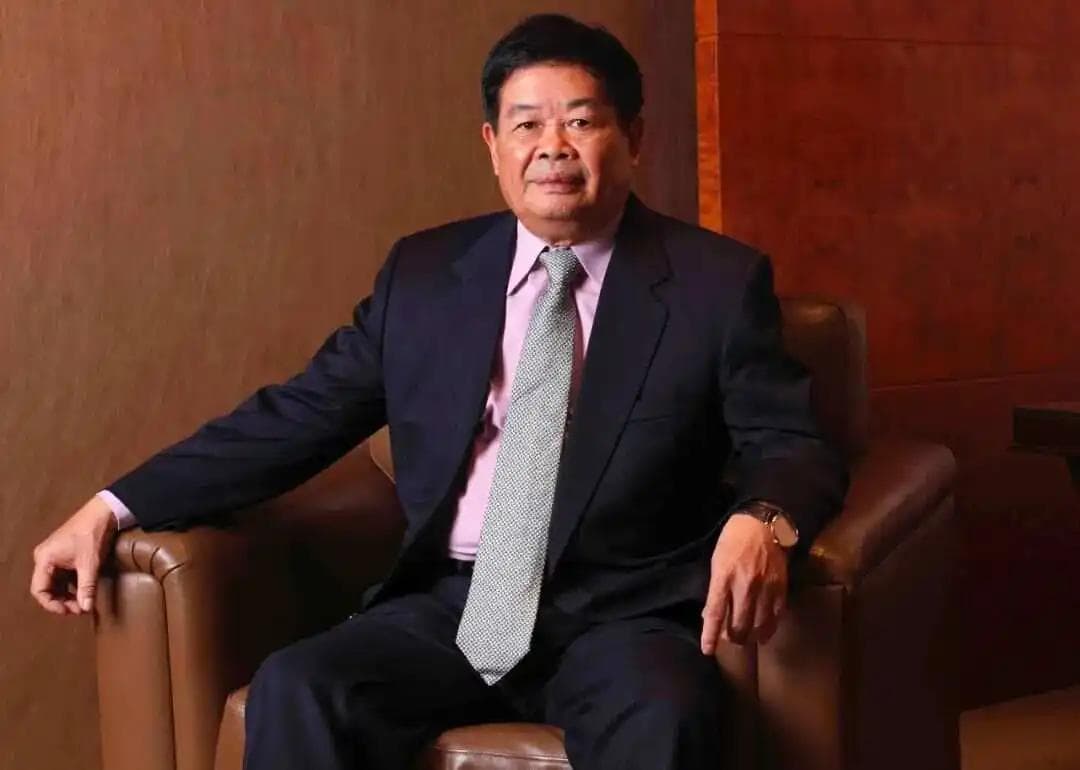 曹德旺：从放牛娃到全球汽车玻璃大王的传奇人生