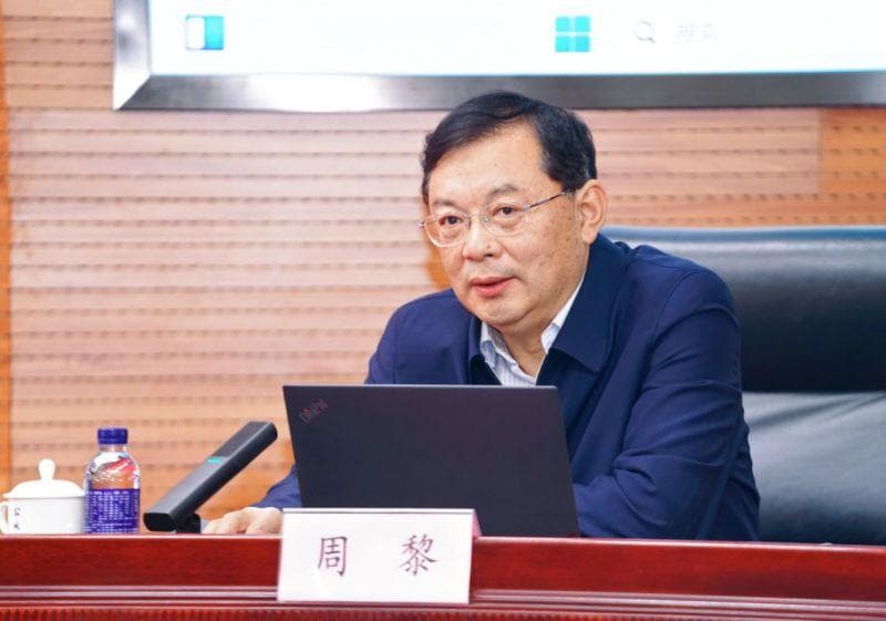 从跟跑并跑到领跑，中国高铁做对了什么？