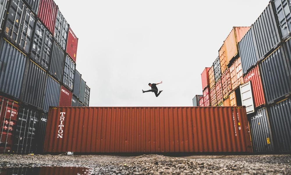 跨境物流海外仓管理技巧：如何确保库存准确与高效配送？