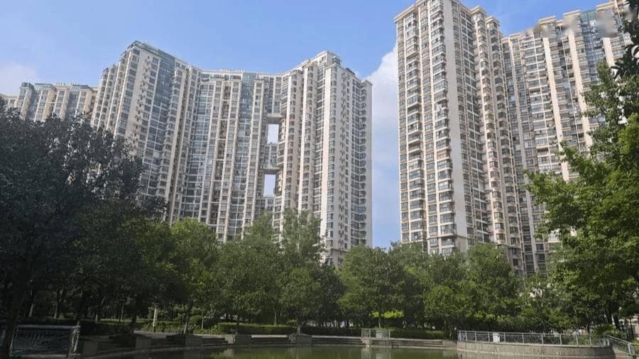 “巨无霸”小区业委会换届成功：协商共治的新路径