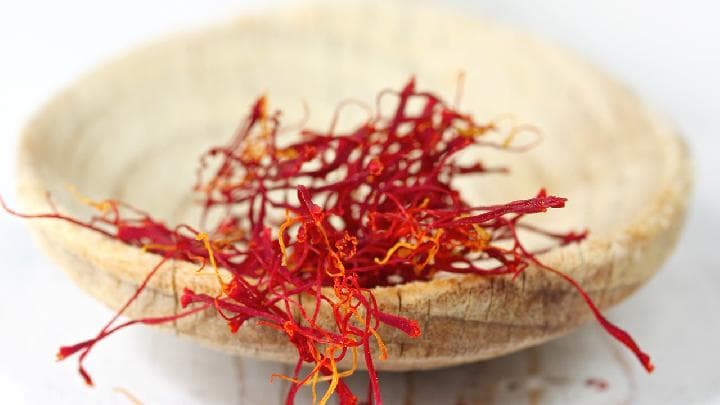 小孩可以喝藏红花泡水吗？