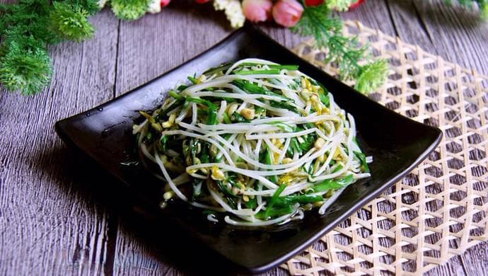自制绿豆芽：从发芽到炒菜的完整指南
