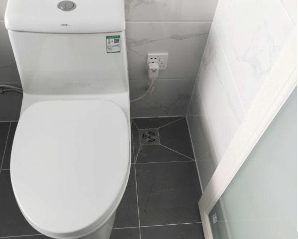 马桶预留宽度多少坐着合适