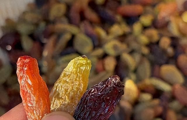 医生坦言：睡前吃几粒葡萄干，一个月后，4大好处不请自来
