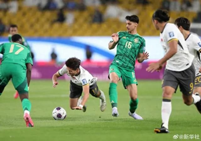 国足0-1沙特 继续小组垫底，全场射门3次，无一构成威胁