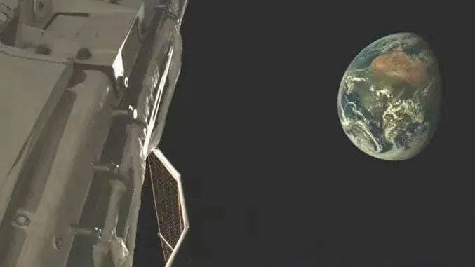 无尽空间，星轨战场