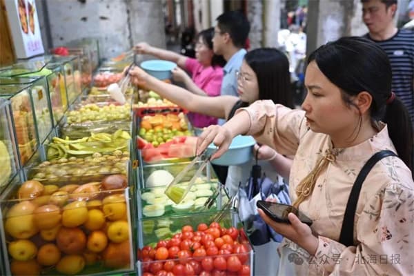来北海，你过得了这些酸嘢摊吗？