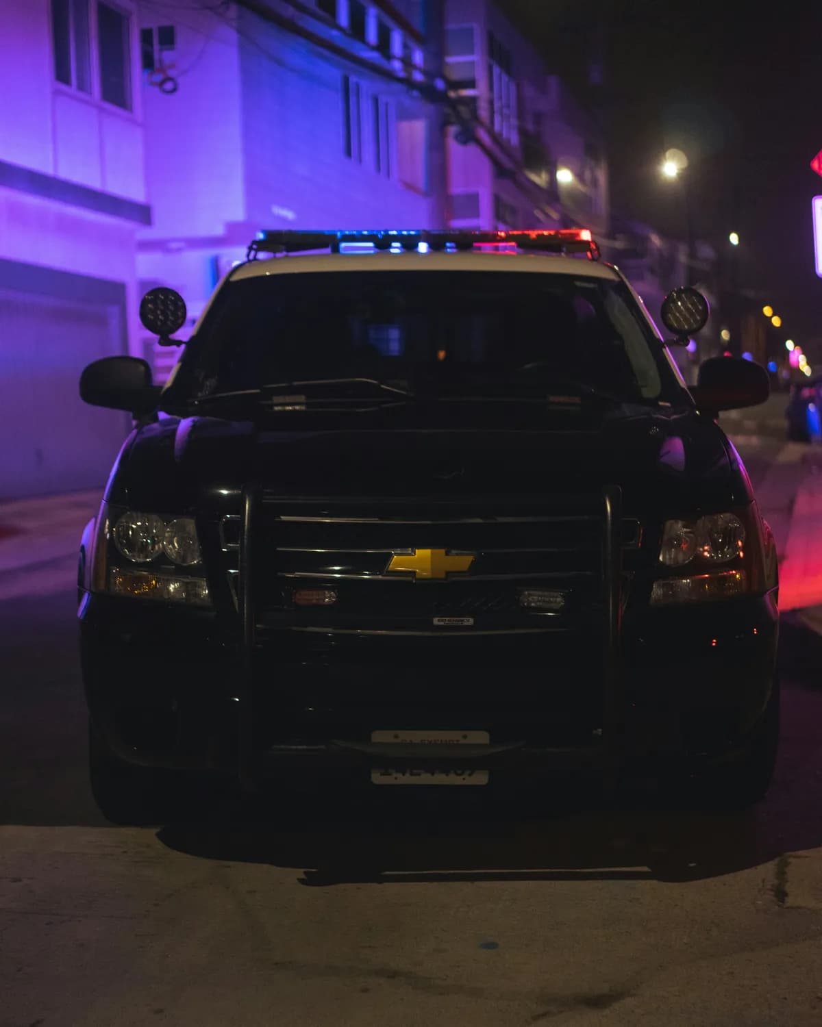 揭秘“剑齿虎”特警车：霸气外观下的硬核实力