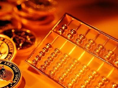 佣金及手续费的构成是怎样的？它们对交易成本有何影响？