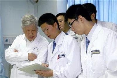 比心！这个简单的小动作竟能预防老年痴呆！上海华山医院院士自创手指操火了