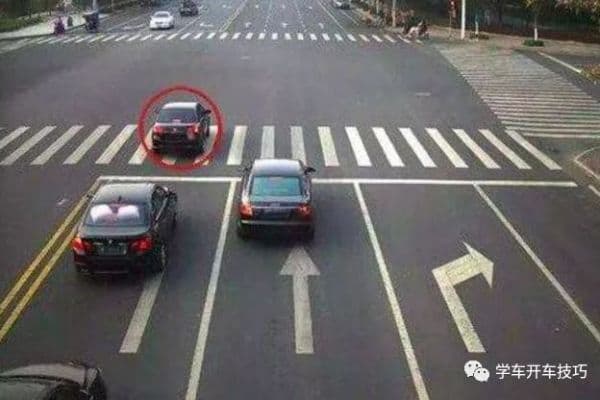 怎么避免开车闯红灯