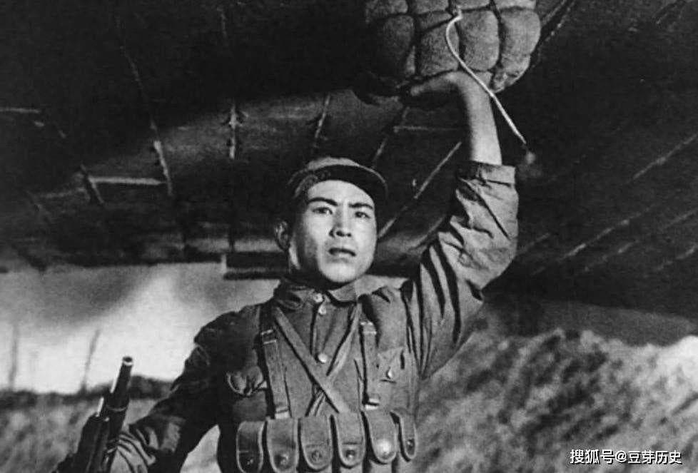 董存瑞的遗言不是“为了新中国，前进！”，老战友称：只有两个字