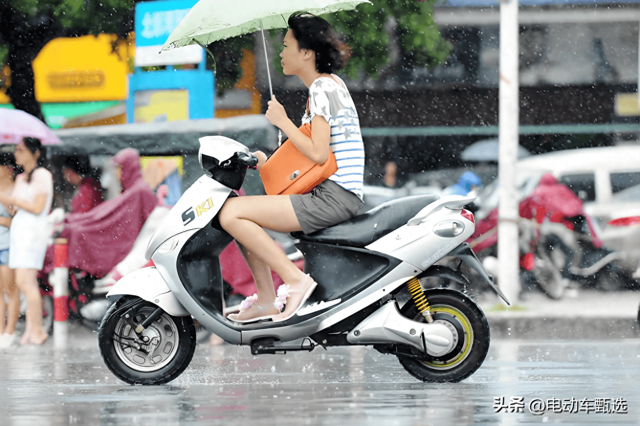 电动车淋雨后怎么处理？三个实用解决方案帮你轻松应对