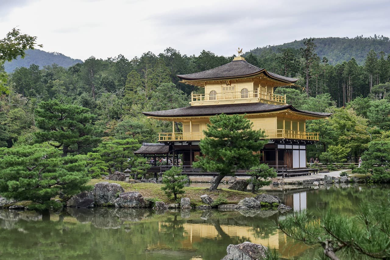 金阁寺 – 金阁寺揭幕