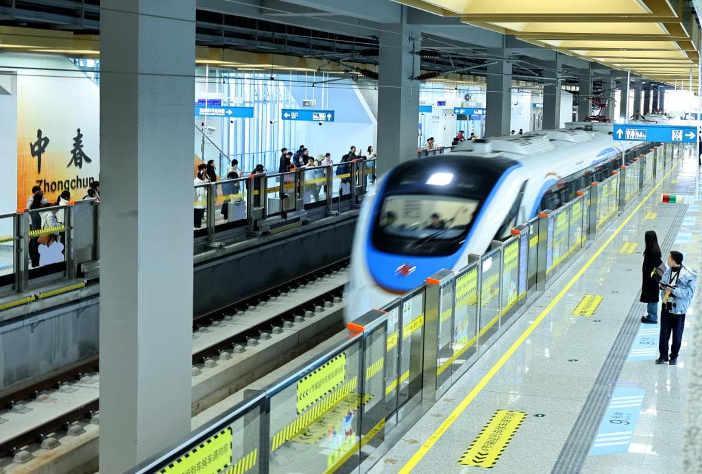 上海市域机场线开通 虹桥浦东两大机场40分钟内可达