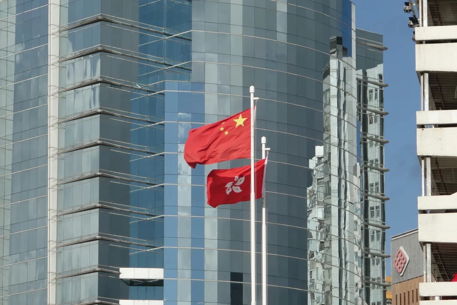 香港临时身份证申请攻略：30天有效期，网上预约更便捷