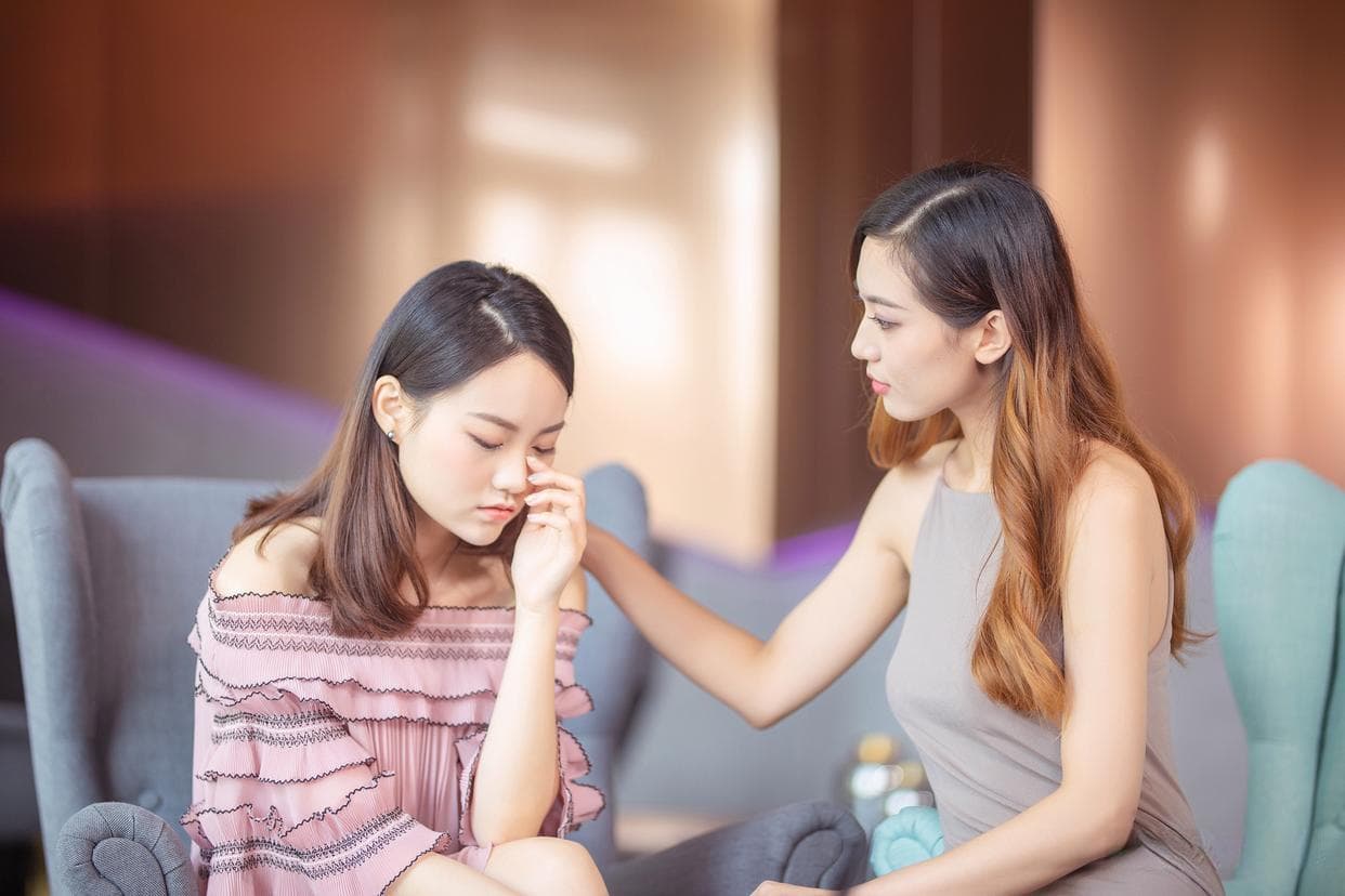 有压力心情不好的时候，该不该向朋友倾诉？