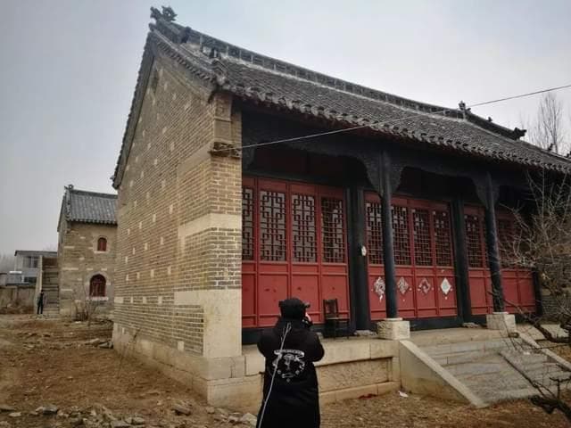 枣庄孙家大院：400年历史的九进院落，枣庄八中的诞生地