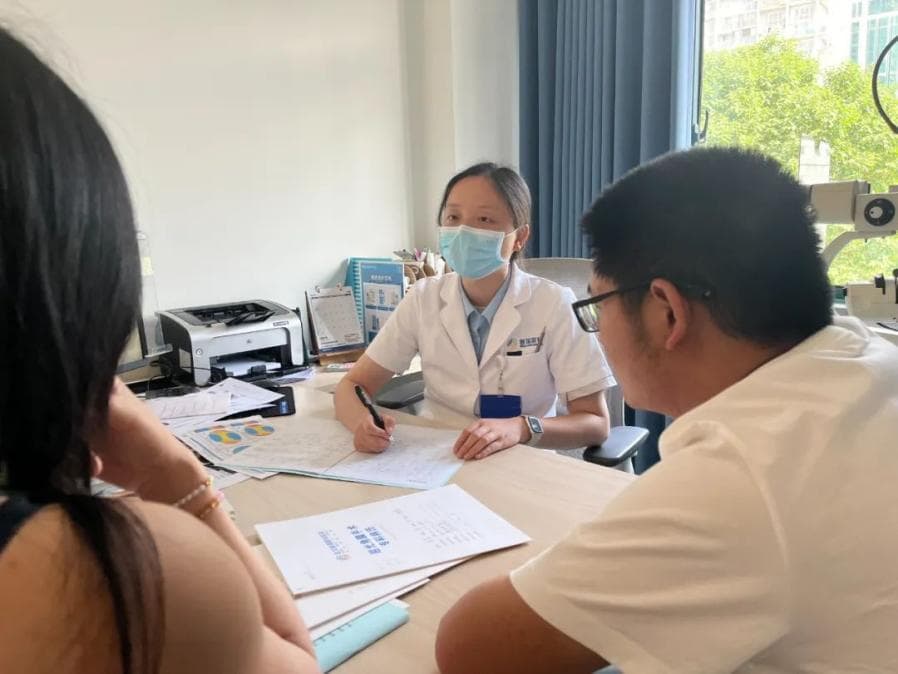近视手术前的检查有哪些？武汉普瑞眼科医院刘颖医生一次说明白