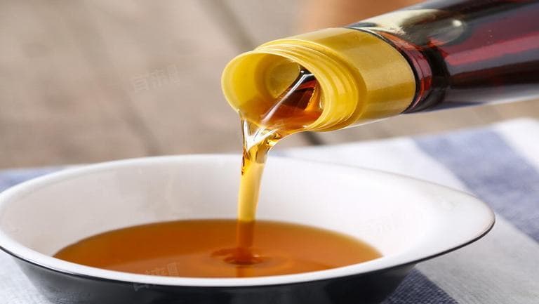 喝香油能通便吗？专家解析其作用机制与使用建议