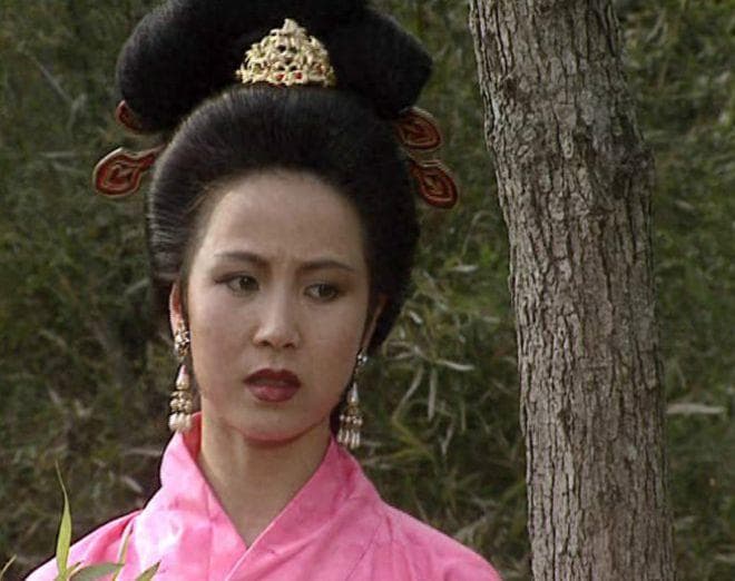 孙坚去世时孙权才9岁，比孙权小11岁的孙尚香，从何而来？