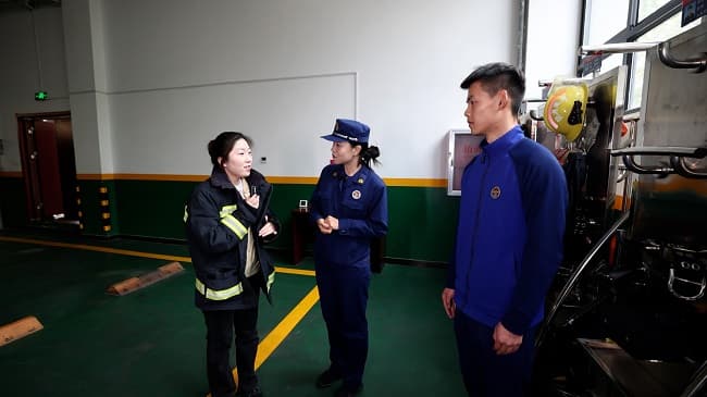 走进特勤站：揭秘消防员的"隐藏技能"