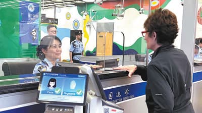 入境服务做加法、通关流程做减法，上海提升出入境便利化水平