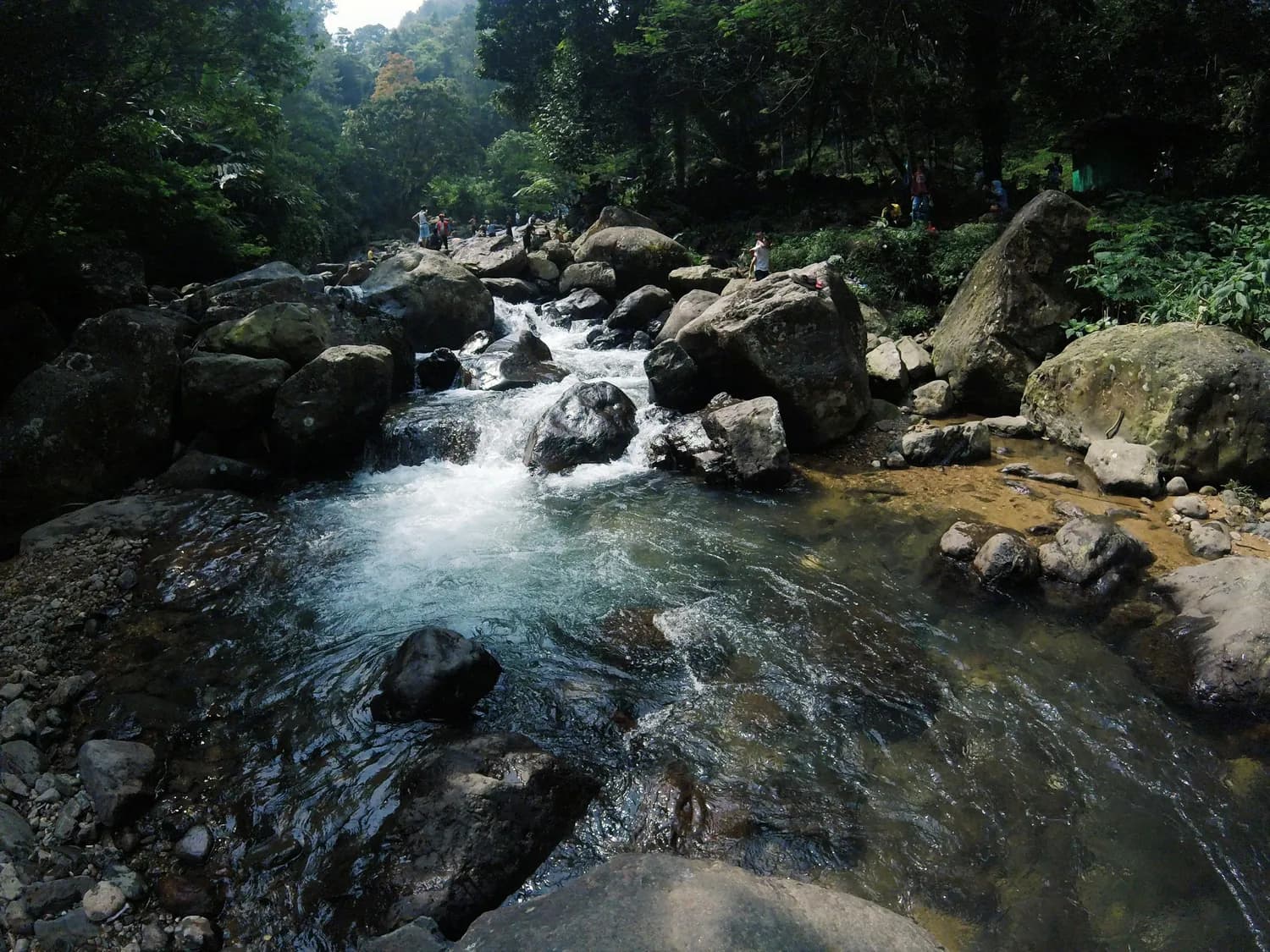 福州国家森林公园龙潭风景区：溪潭瀑布间的南亚热带雨林秘境